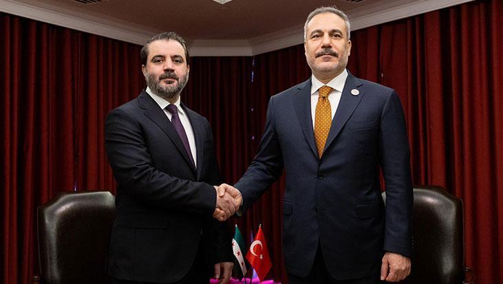 Dışişleri Bakanı Fidan, Doha'da Çok Taraflı Diplomatik Görüşmeler Gerçekleştirdi