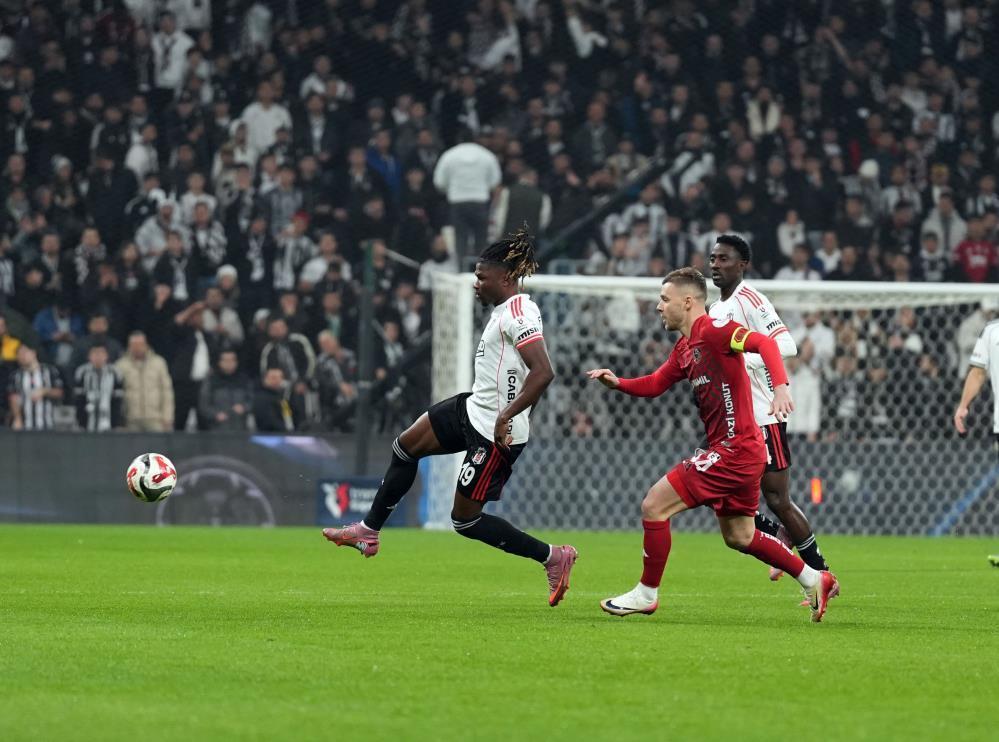Süper Lig'de Beşiktaş ve Gaziantep FK Karşı Karşıya: Nefes Kesen Mücadele