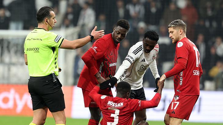 Beşiktaş'tan Hakemlere Sert Tepki: Maçın Kaderini Değiştirdiler
