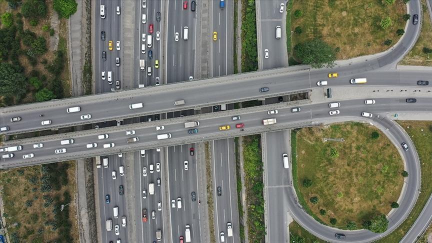 Türkiye Trafiğinde Rekor Mesafe: Taşıtlar 382 Milyar Kilometreyi Aştı
