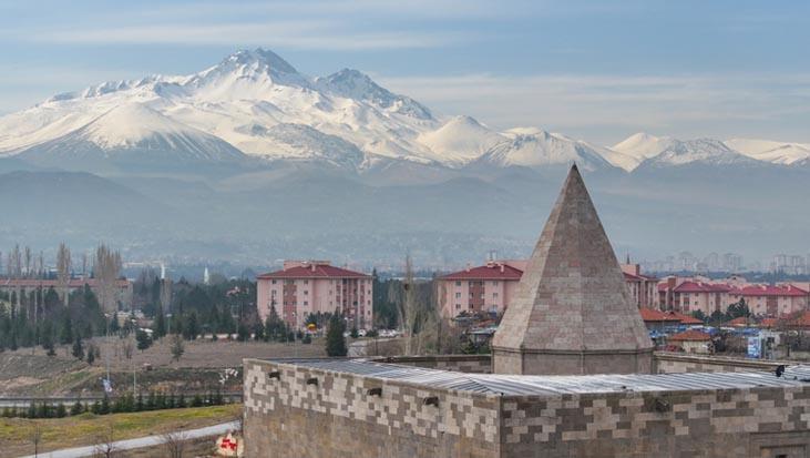 Kayseri'nin Tarihi Mirası Yeniden Canlanıyor: Çalıştaylar ve Restorasyonlar Şekillendiriyor