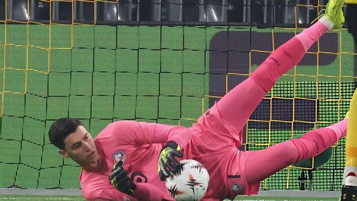 Young Boys, Lille'i Evinde Mağlup Etti: Berke Özer'in Penaltı Kurtarışı Yeterli Olmadı