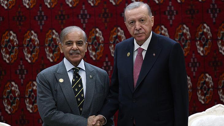 Erdoğan ve Pakistan Başbakanı Şerif Aşkabat'ta Bir Araya Geldi