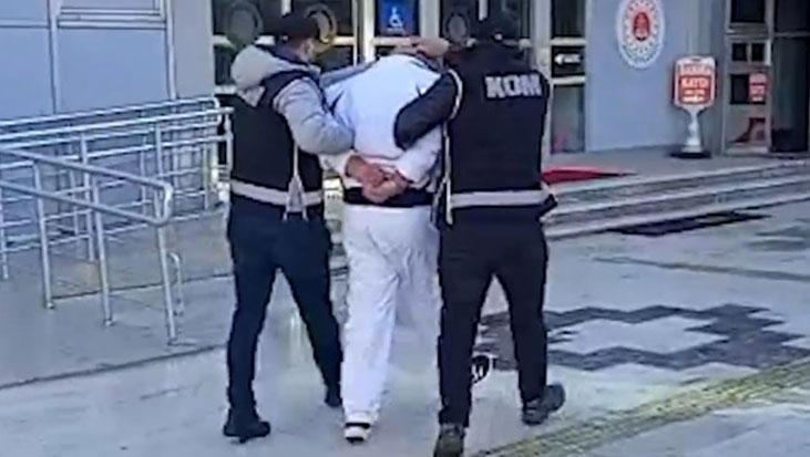 Kırmızı Bültenle Aranan Organize Suç Lideri Türkiye'ye İade Edilerek Tutuklandı