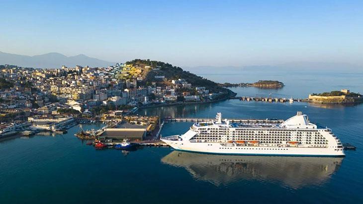 Türkiye Kruvaziyer Turizminde Rekor Kırdı: 2 Milyon Yolcu Aşıldı