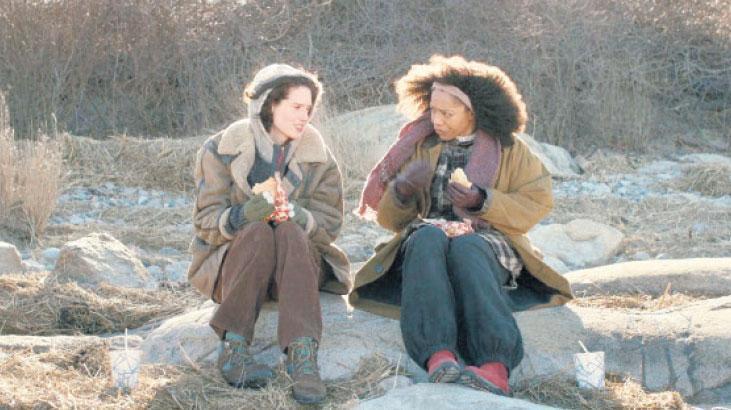 "Üzgünüm, Bebeğim" Filmi: Travma, Dayanışma ve Umut Üzerine