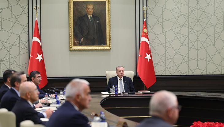 Kabine, Kritik Gündemlerle Beştepe'de Toplanıyor: Asgari Ücret ve Terörle Mücadele Masada