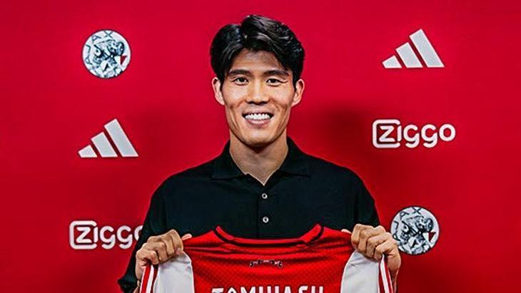 Ajax, Takehiro Tomiyasu'yu Kadrosuna Kattı