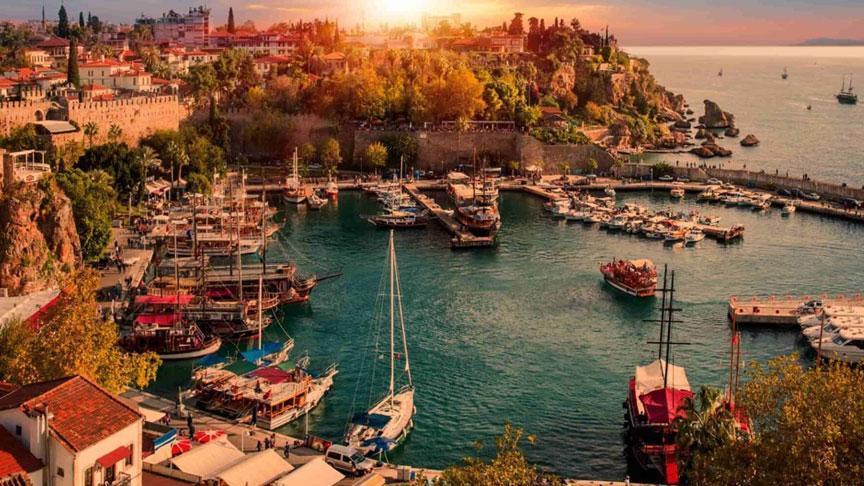 Antalya, Küresel Turizmde Zirveye Yerleşti: Los Angeles ve Dubai'yi Geride Bıraktı