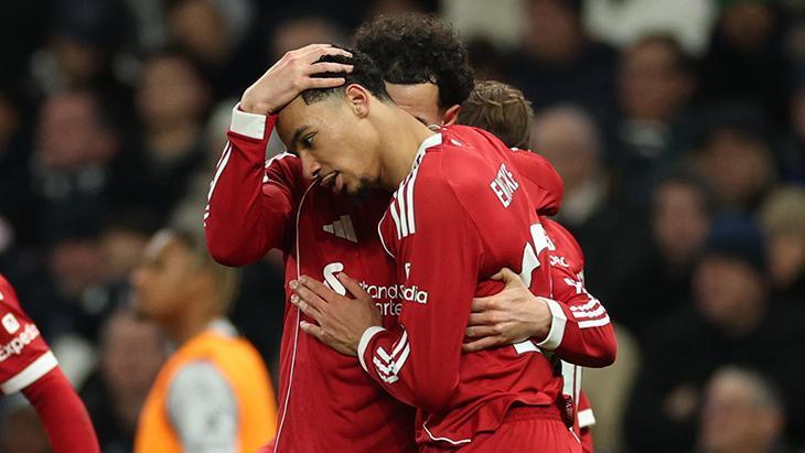 Liverpool, 9 Kişi Kalan Tottenham'ı Deplasmanda Devirdi