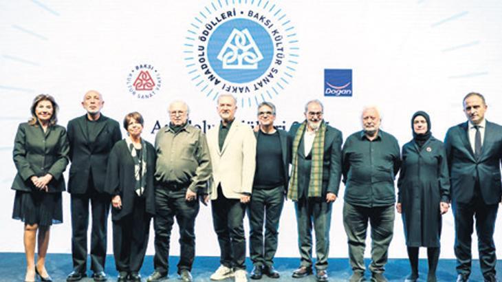 Sanat Dünyasının Ödülleri "Kıyının Ötesi"nde Sahiplerini Buldu