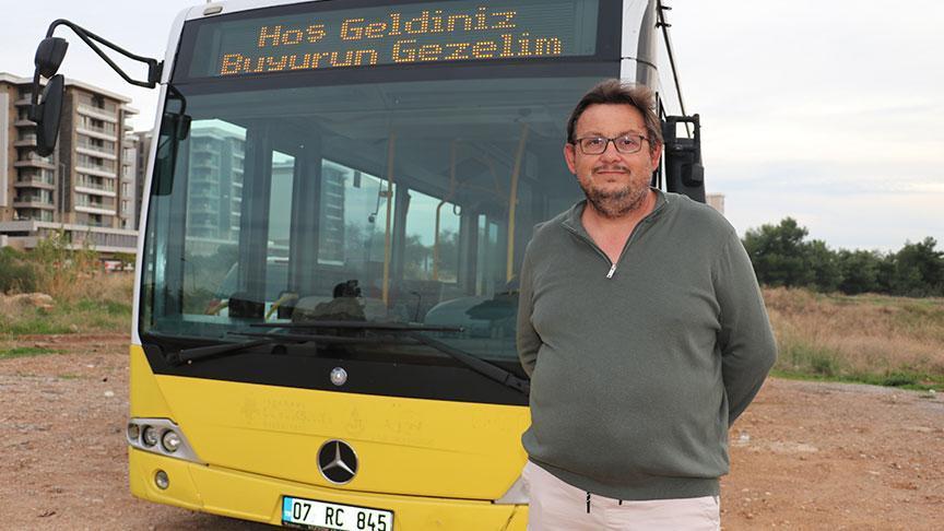 Küçük Kızının İsteğiyle Başlayan Karavan Hayali, Mahalle Sakinlerine Neşeli Anlar Yaşatıyor