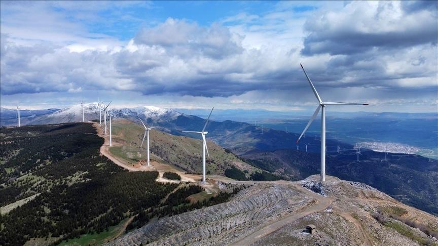 Türkiye'nin Yenilenebilir Enerji Kapasitesi 75 Bin Megavatı Aştı