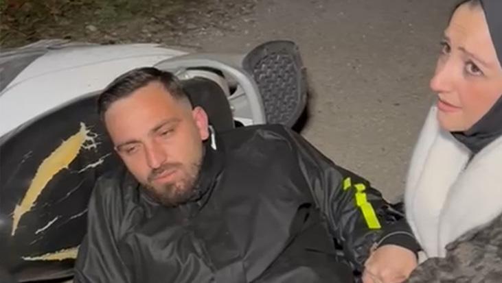 Düzce'de Duygusal An: Motokurye Sevgilisine Unutulmaz Evlilik Teklifi