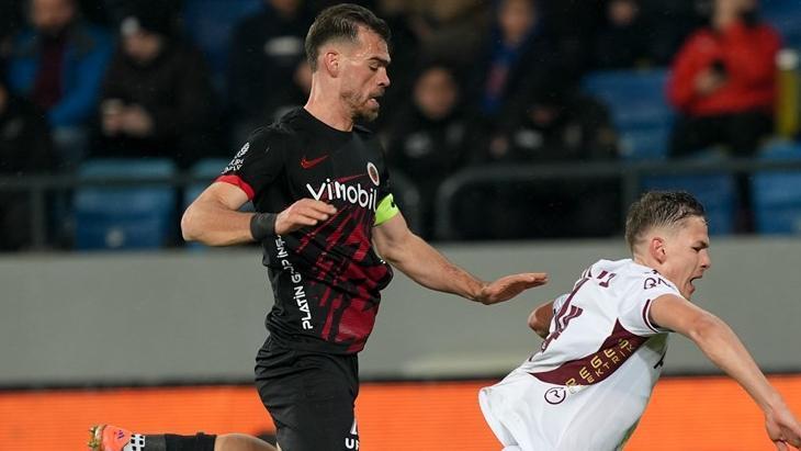 Trabzonspor, Gençlerbirliği Deplasmanında 7 Gole Sahne Olan Maçta Şok Bir Yenilgi Aldı
