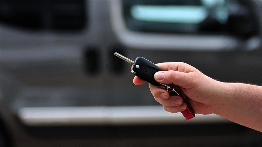 Araç Alım-Satımında Yeni Dönem: 1 Ocak'tan İtibaren Harç Uygulaması Başlıyor