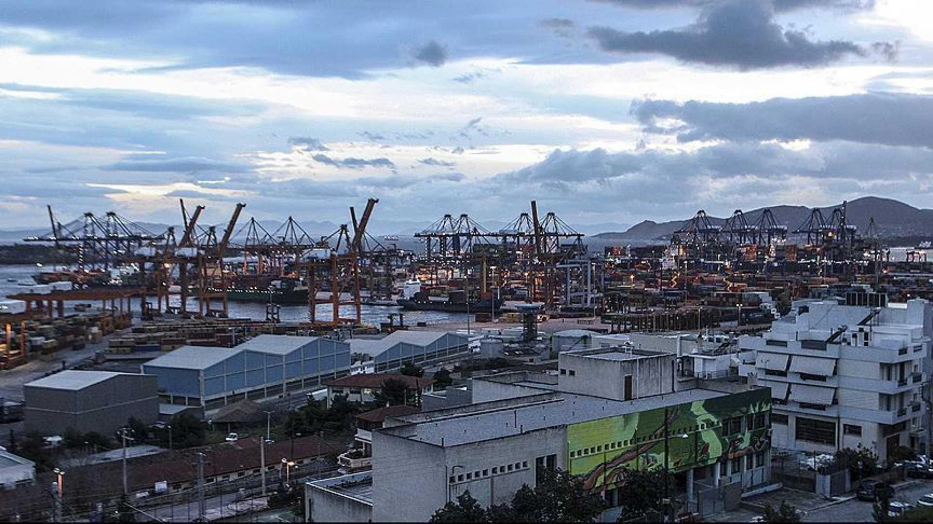 Yunan Limanları İsrail'in Cephaneliğine mi Dönüşüyor?