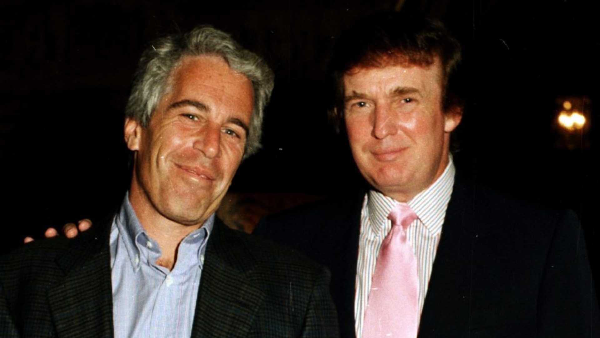 Epstein Dosyasında Yeni Belgeler Ortaya Çıktı: Trump'ın Uçuş Kayıtları Mercek Altında