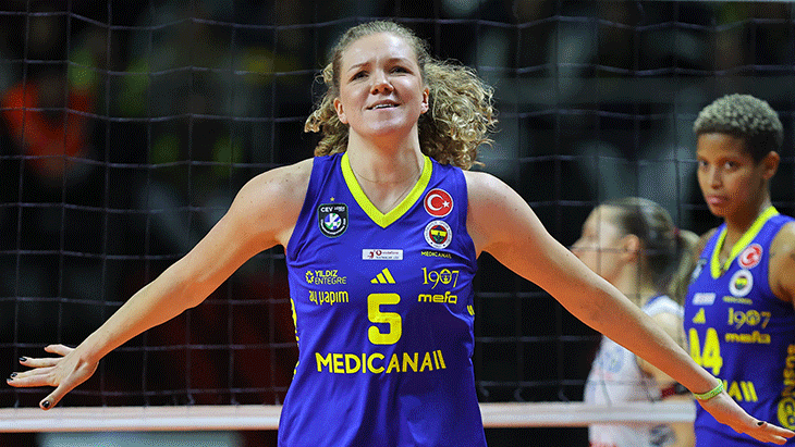 Fenerbahçe'nin Yıldız Voleybolcusu Korneluk'tan Rakip Analizi ve Kariyer Yolculuğu