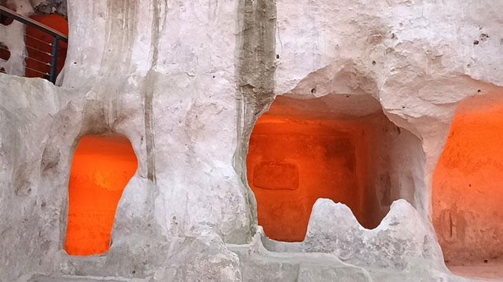 Hasankeyf'te 5 Bin Yıllık Mağaralar Turizme Açıldı: Binlerce Yıllık Miras Yeniden Canlanıyor