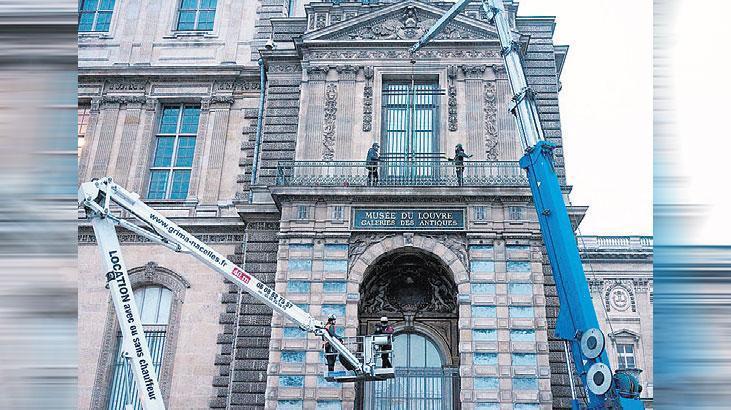 Louvre Müzesi Hırsızlık Girişimlerine Karşı Güvenlik Önlemlerini Artırdı