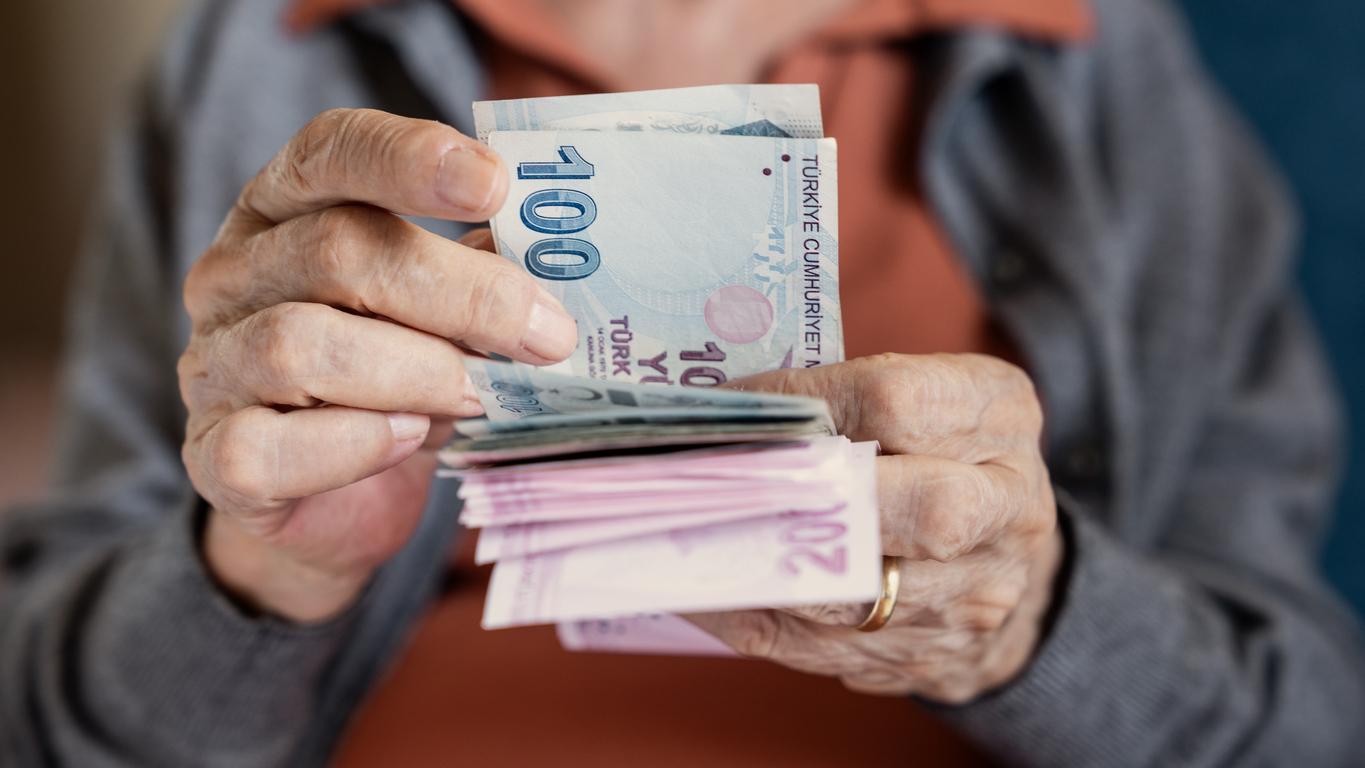 Bankalar Emekliler İçin Promosyon Yarışına Girdi: En Yüksek Avantaj 60 Bin TL'ye Ulaştı