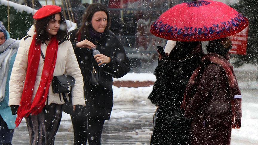 Yoğun Kar ve Buzlanma Alarmı: Türkiye Geneli Kış Koşullarıyla Mücadele Ediyor