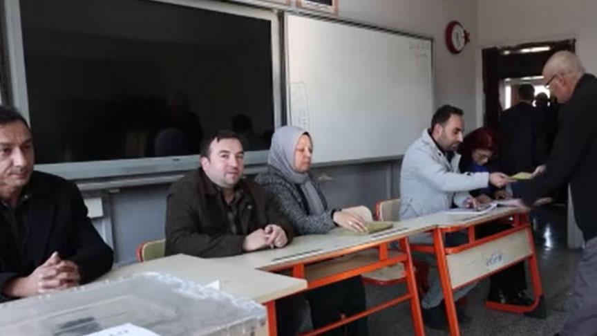 Adana'da Muhtarlık Seçimi Heyecanı: Sonuçlar Akşam Açıklanacak
