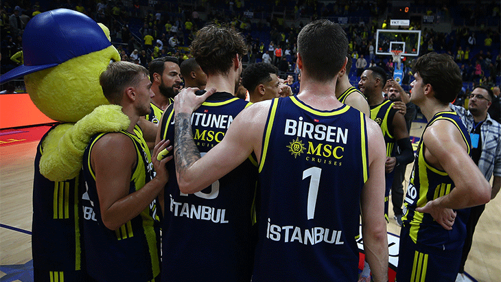 Fenerbahçe Beko'nun Yıldız Oyuncusu Arturs Zagars'a Ciddi Sakatlık
