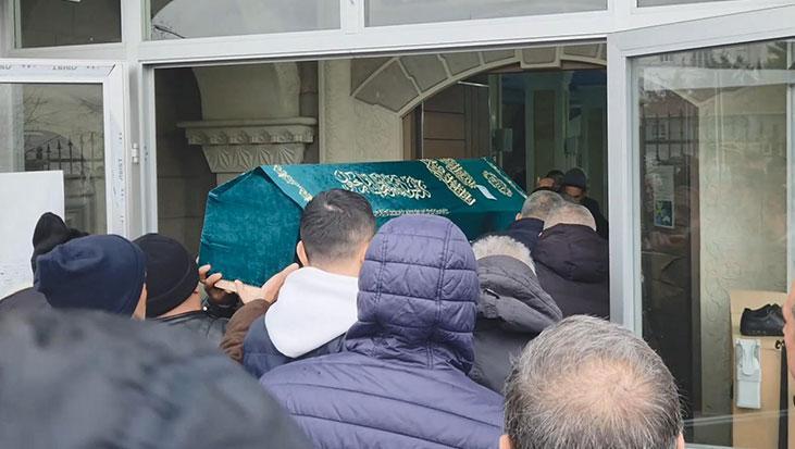 Esenyurt'ta Trafik Kazası: Servis Şoförü Niyazi Çelik Son Yolculuğuna Uğurlandı