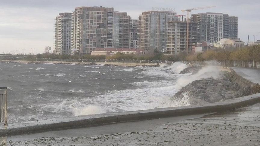 İstanbul'da Vapur Seferleri Hava Koşulları Nedeniyle İptal Edildi