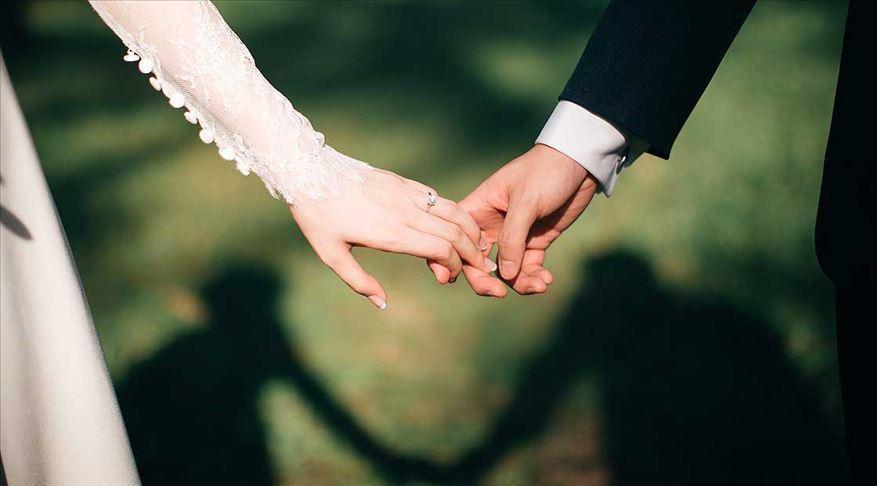 Evlenen Gençlere Yeni Destekler: Aile ve Gençlik Fonu Genişliyor