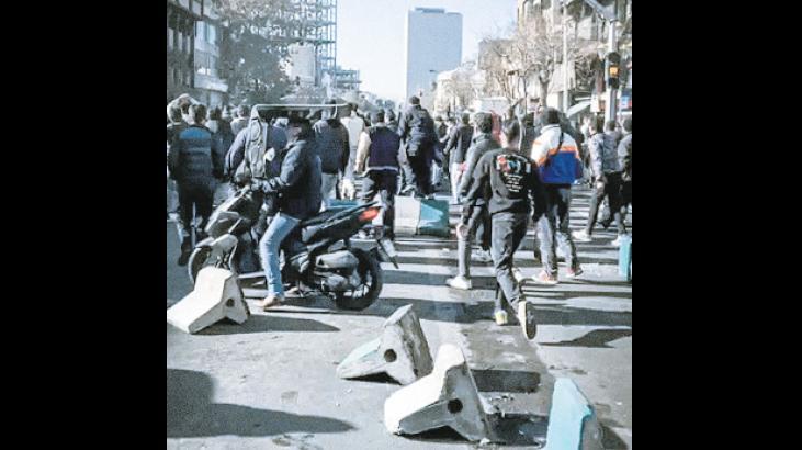 Mossad'dan İranlı Protestoculara Doğrudan Destek Mesajı