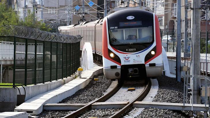 Demiryolları 2025'te Rekor Yolcu Taşıdı: Nüfusun Üç Katı Seyahat Etti