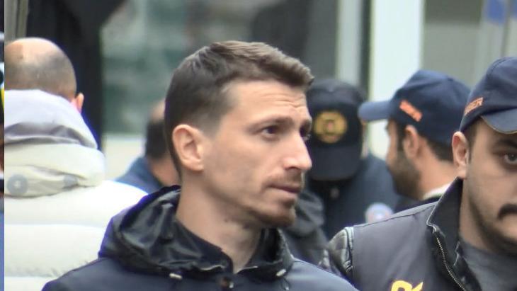 Mert Hakan Yandaş'tan Fenerbahçe Camiasına Yeni Yıl Mesajı: "Daha Güçlü Çıkacağız"