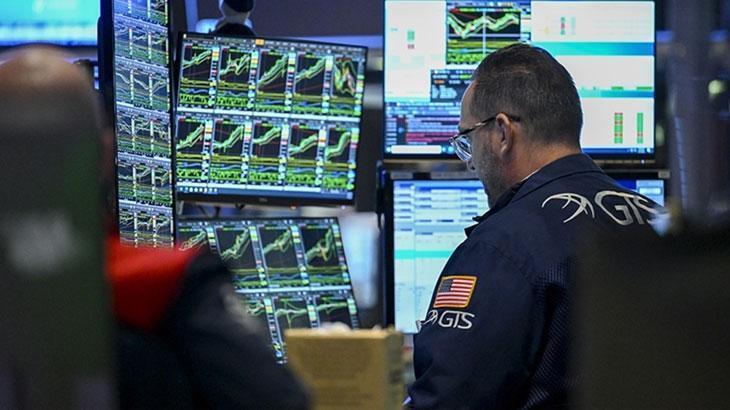 Küresel Piyasalar Yeni Yıla Pozitif Başladı: Teknoloji Hisseleri Öne Çıkıyor