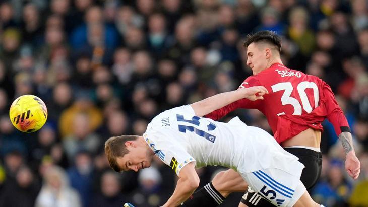 Premier Lig'de Leeds United ve Manchester United Berabere Kaldı