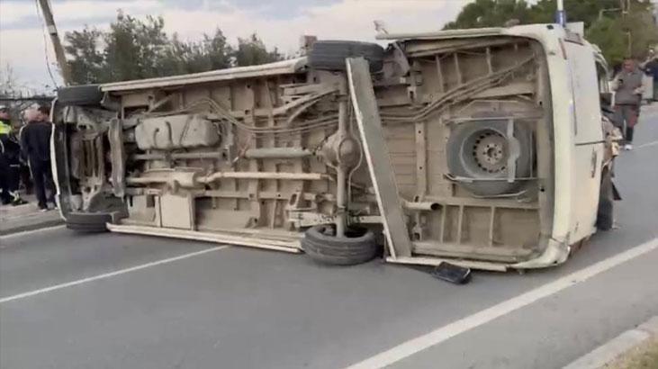 Hatay Arsuz'da 5 Aracın Karıştığı Zincirleme Kaza: 1'i Ağır 11 Yaralı