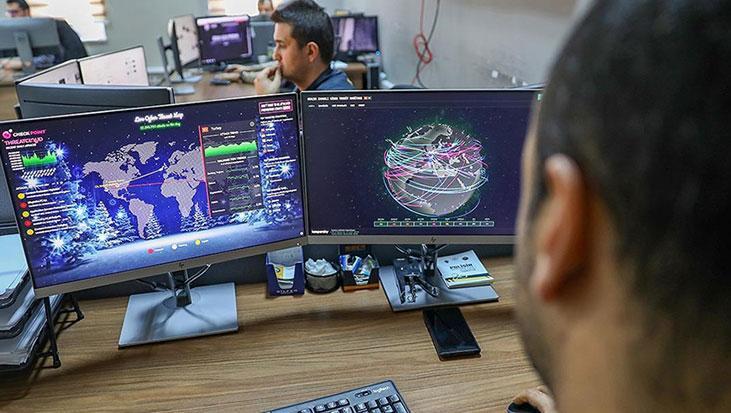 Otoyolda Tehlikeli Hız Denemesi Sanal Devriyeye Takıldı