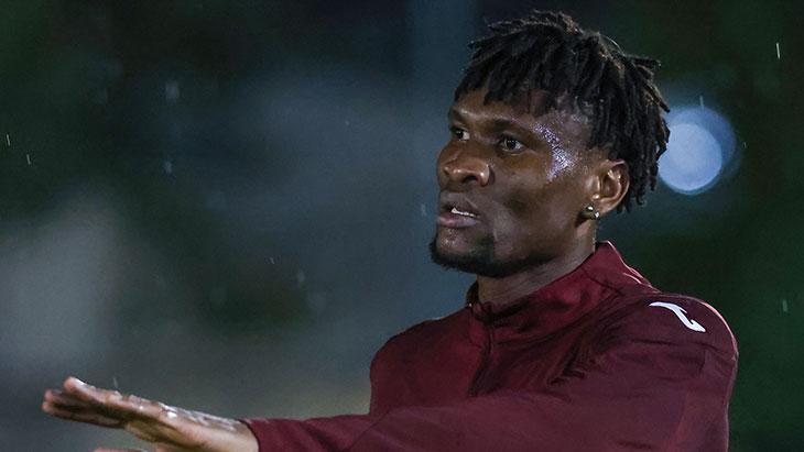 Trabzonspor'da Yeni Transfer Nwaiwu Sahada: İlk Antrenman Heyecanı
