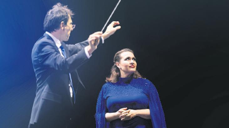 Yeni Yıl Konserinde Umut Melodileri Yankılandı