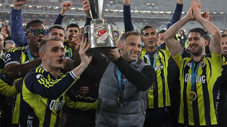 Fenerbahçe Teknik Direktörü Tedesco'dan Derbi Zaferi ve Süper Kupa Açıklaması