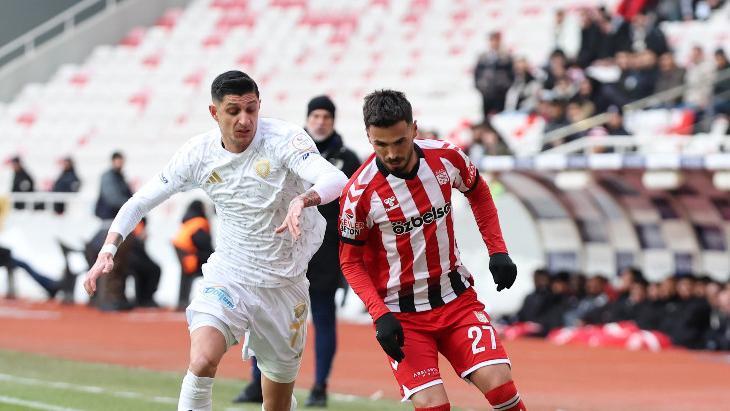 Erzurumspor, Sivas'ta Sivasspor'u Devirdi: 2-0