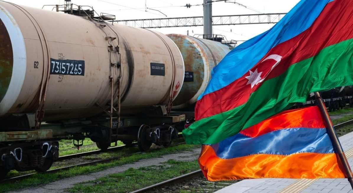 Azerbaycan'dan Ermenistan'a 979 Ton Benzin Sevkiyatı Başladı