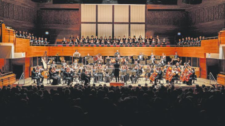 Mozart Ruhu Senfoni Orkestrası Sahnesinde Canlanıyor