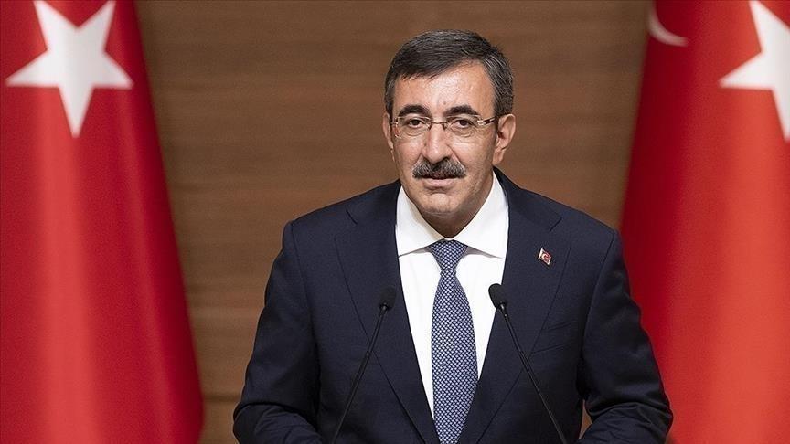Türkiye Ekonomisi 2025'te Küresel Rakiplerinden Ayrışıyor: Cari Açık ve Yatırımlar Dengeleniyor