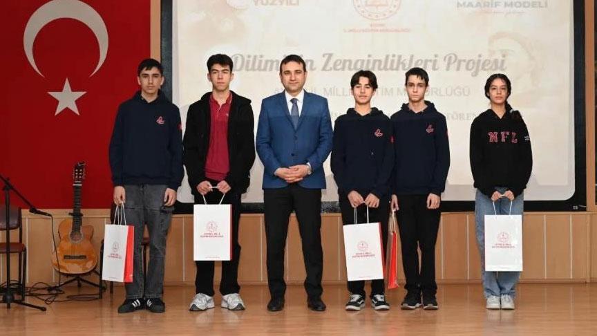 Aydın Lisesi'nden Dil Yarışmasında Üç Ödül Birden