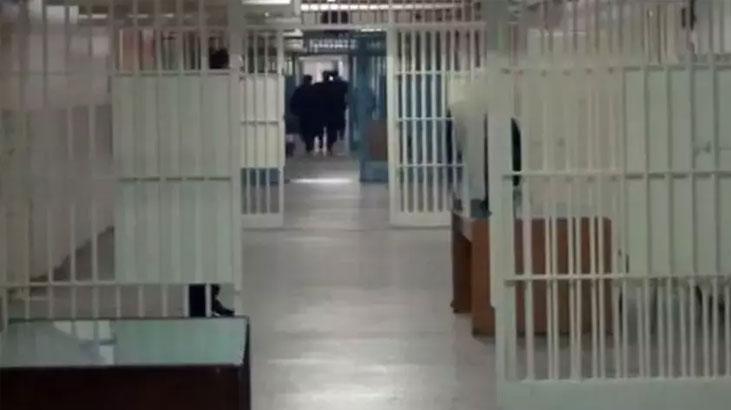 İzmir Cezaevinde Görevli Memurlara Saldırı: 2 Yaralı