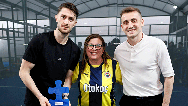 Fenerbahçe Yıldızları Otizm Farkındalığı İçin Sahadaydı