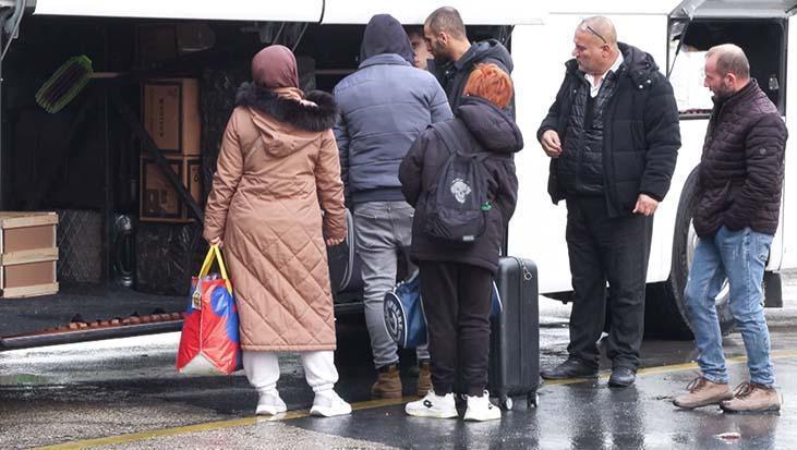 Okulların Ara Tatiliyle Otogarlarda Yoğun Hareketlilik: Öğrenciler ve Aileler Buluşuyor